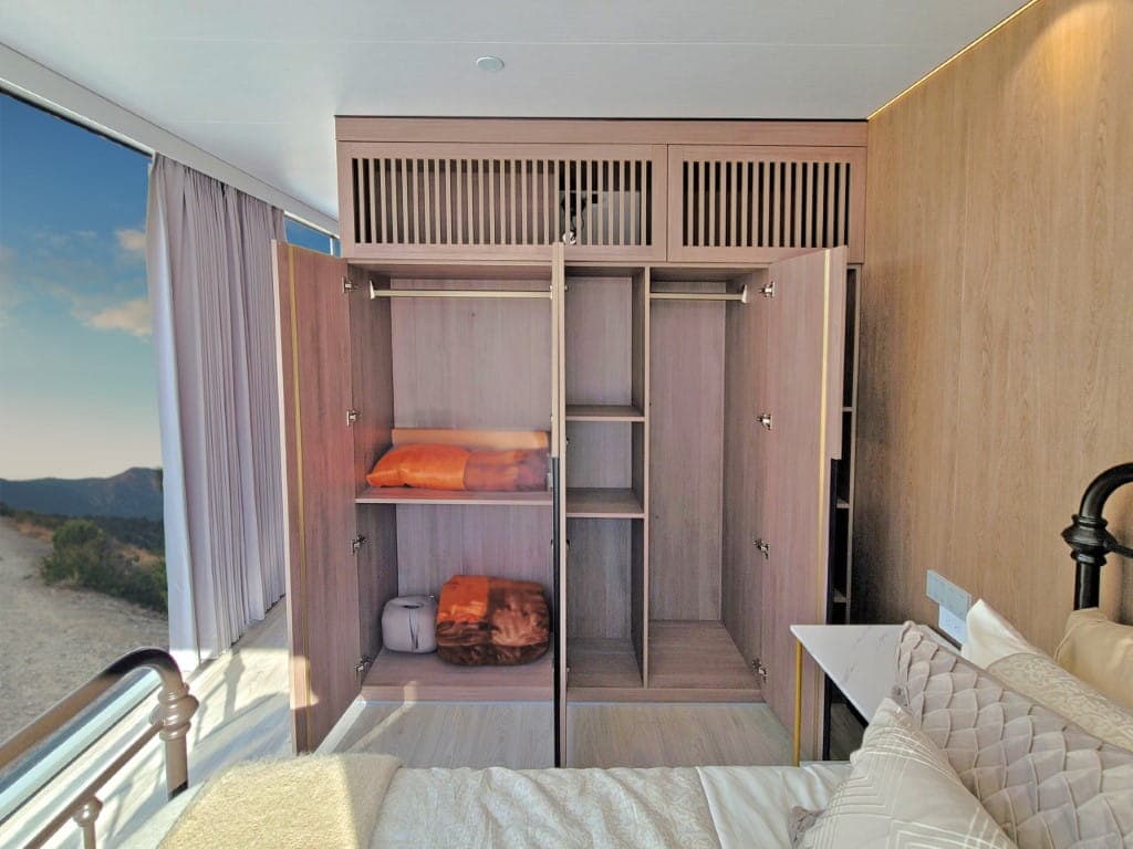 Apple Cabin storage
