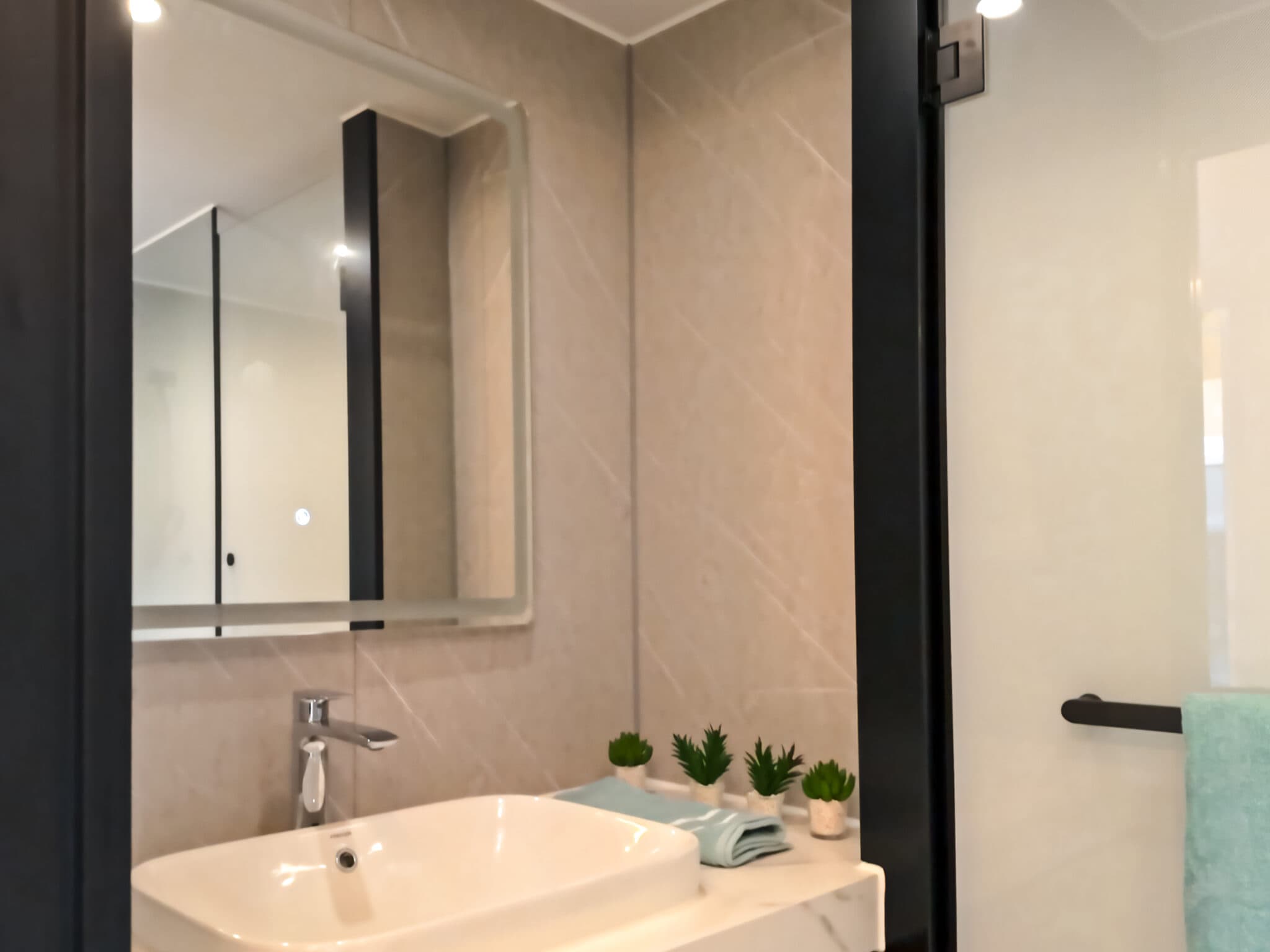 E9 bathroom